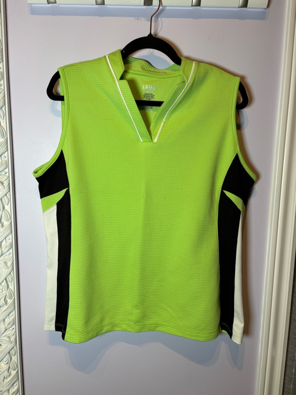 Izod Lime Green Sleeveless Golf Activewear Tank with Black and White Panels